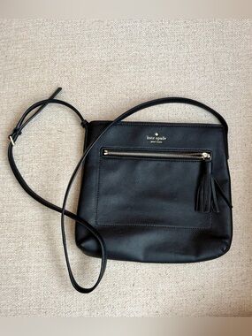kate spade black pebble leather crossbody with tassel